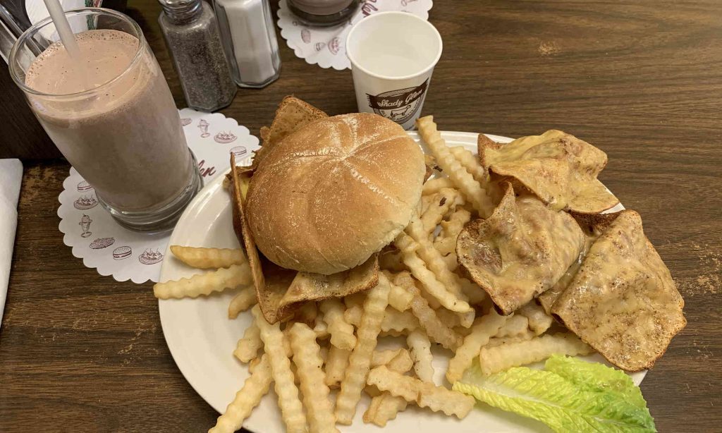 Shady Glen Cheeseburg Platter with Extra Cheese